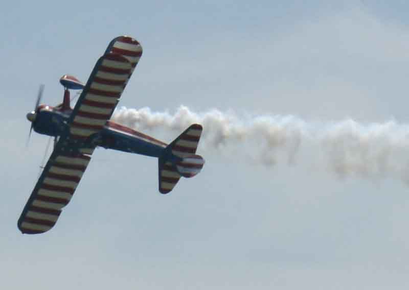 43 Boeing Stearman A75N1 (PT17) Aerobatics Show