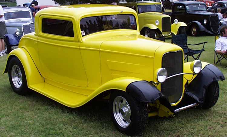 32 Ford Chopped 3 Window Coupe